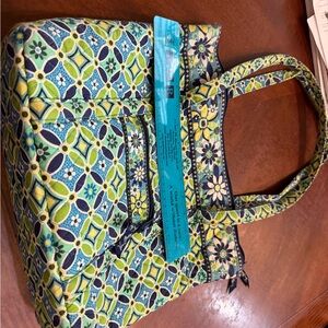 Authentic Vera Bradley gently used with no damage Floral Patterned Tote Bag